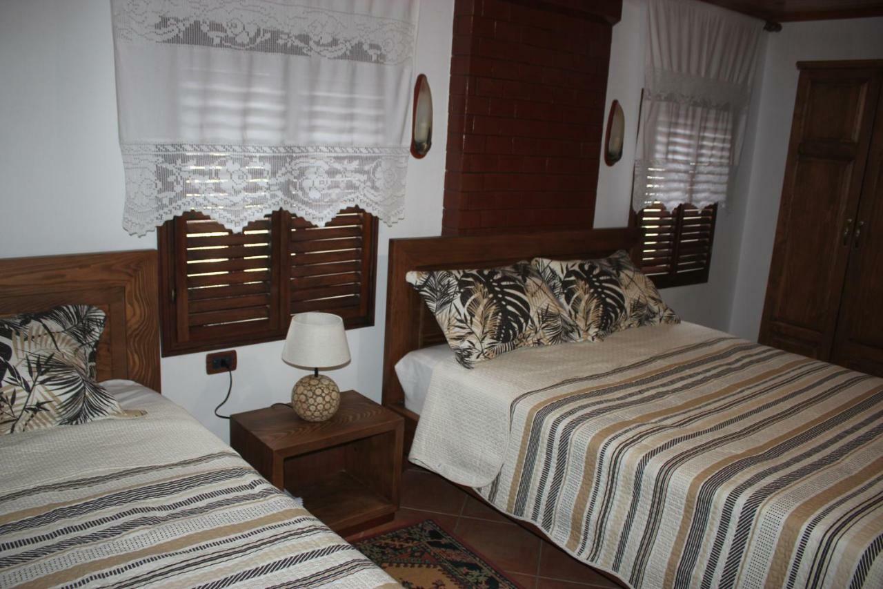 Guesthouse Arjan Berat Exterior foto